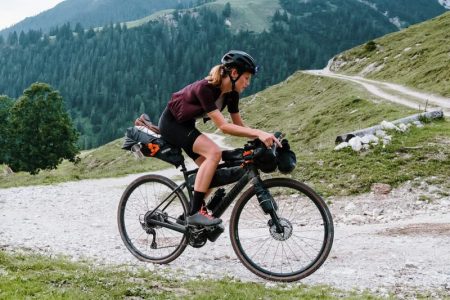 Bikepacking Dengan Sepeda Adventure
