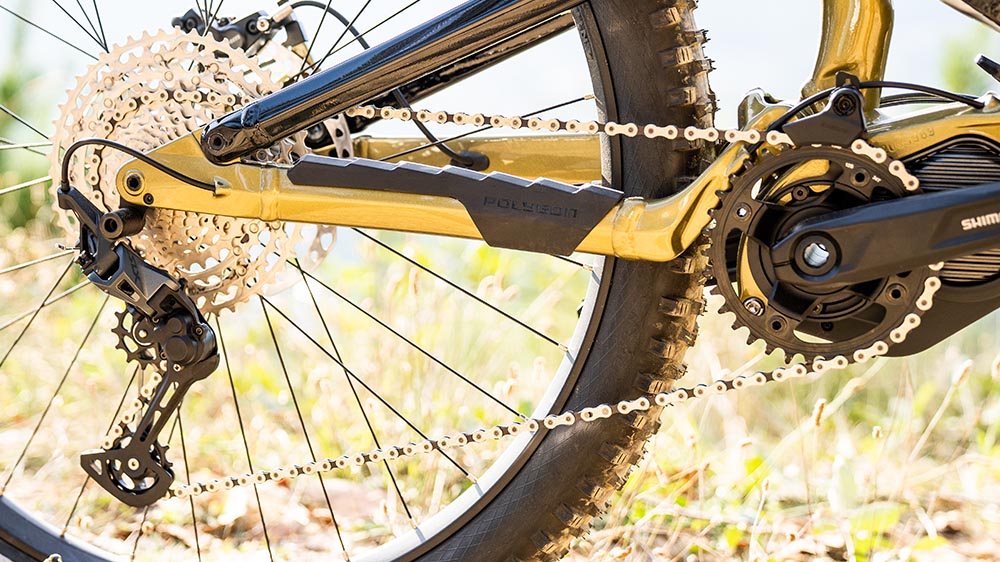 Shimano groupset and drivetrain on the Polygon Siskiu TE trail bike