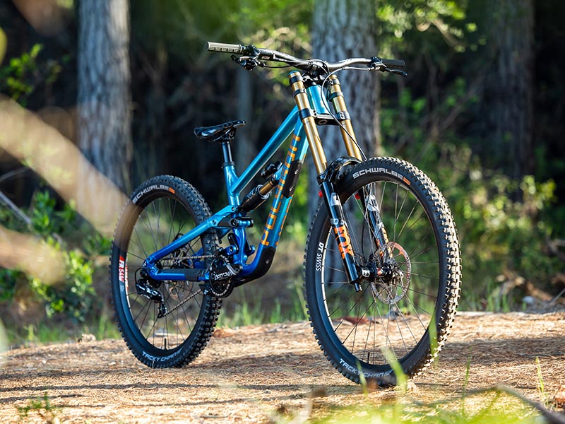 ポリゴンDH9 ダウンヒルバイク Polygon Collosus DH9 - Downhill Bike