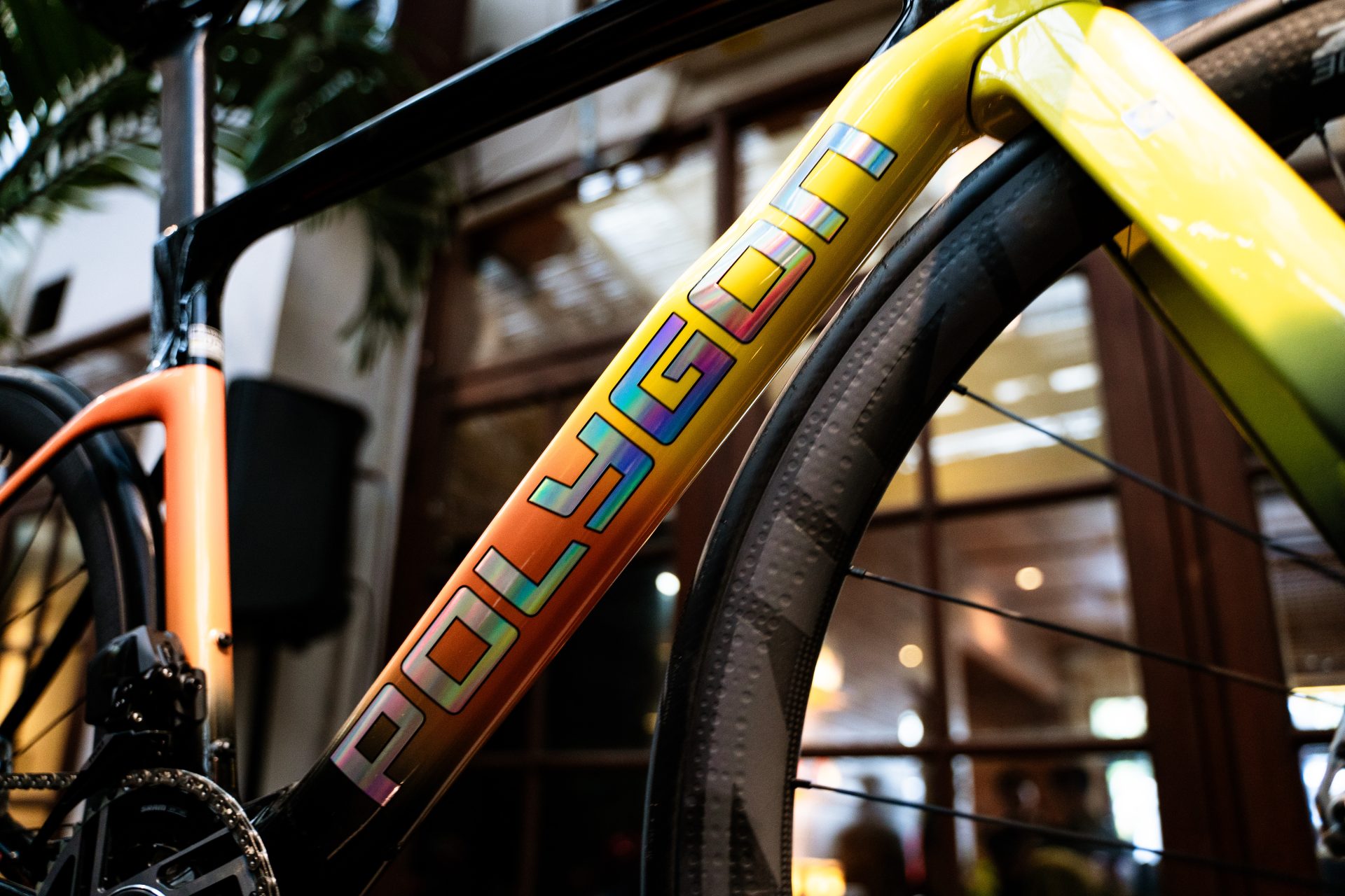 Detail road bike Polygon Helios A yang diluncurkan