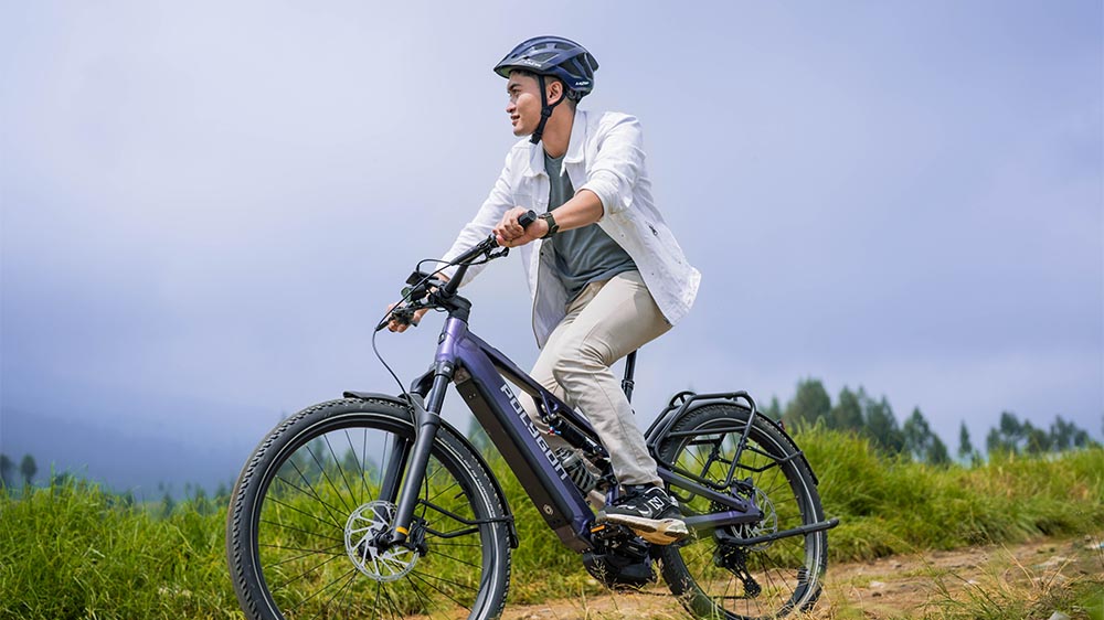 Exploring city and off road routes with the Siskiu HE electric SUV bike