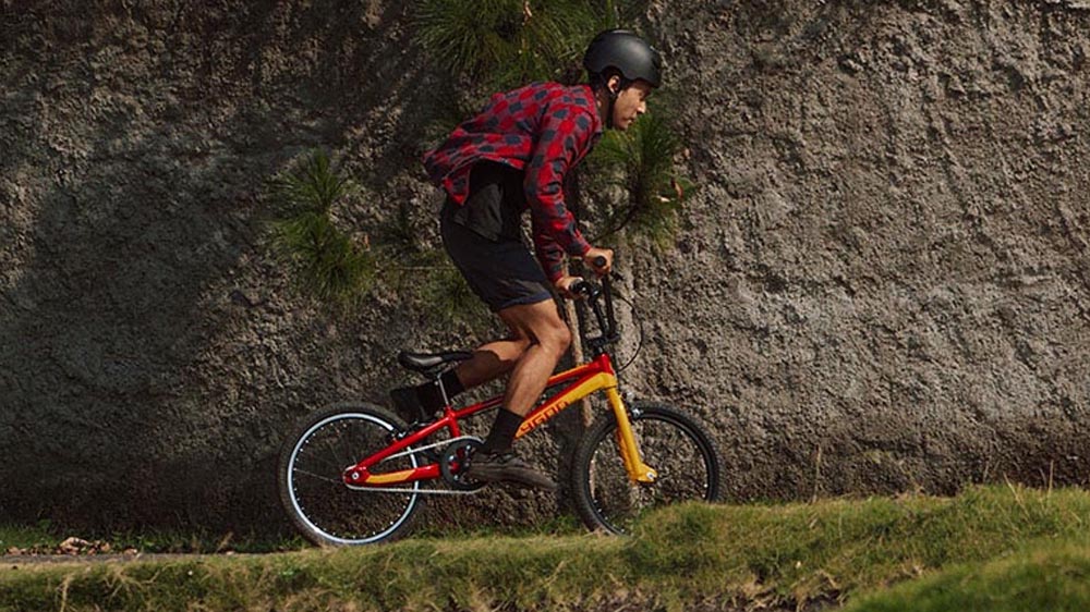 Training session on a trial bike