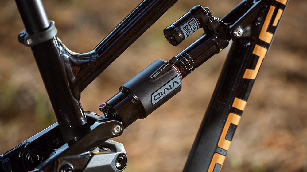 Detailed Specifications Of The 2025 Polygon Collosus Dh7 Downhill Mountain Bike