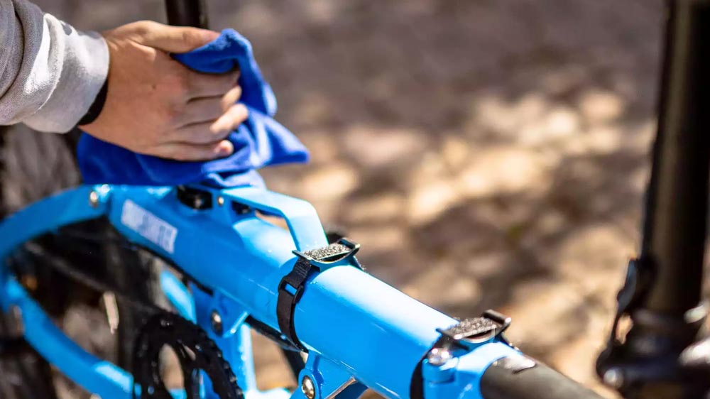 Cleaning The Frame Of A Foldable Bike