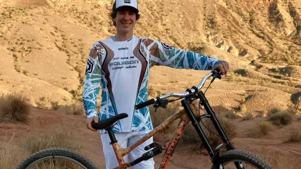 Luke Whitlock &Amp; The Collosus Dh Downhill Mountain Bike