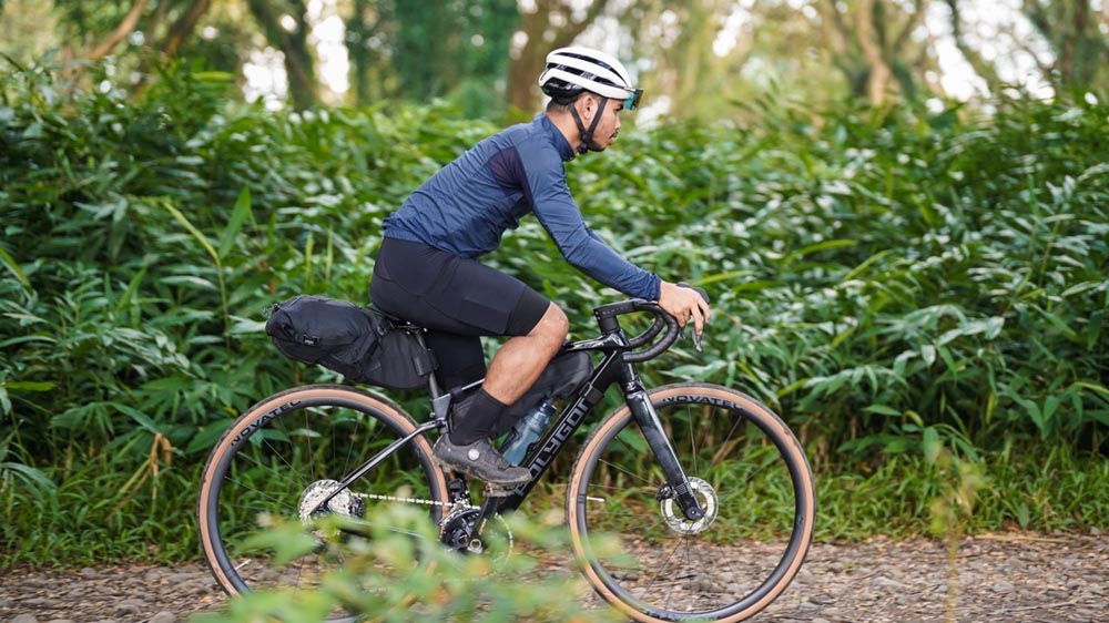 Ideal Gravel Biking Body Position