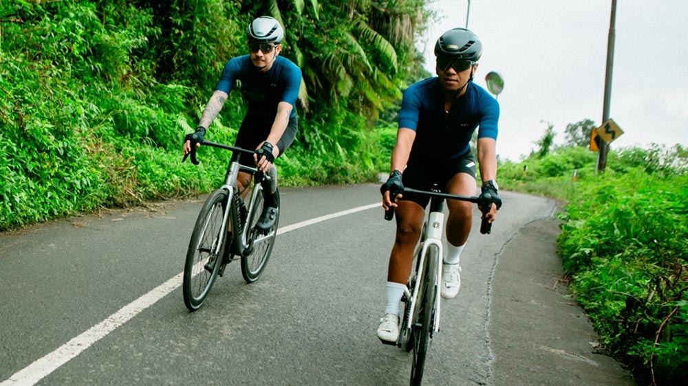 Strattos C Road Bike On Perform