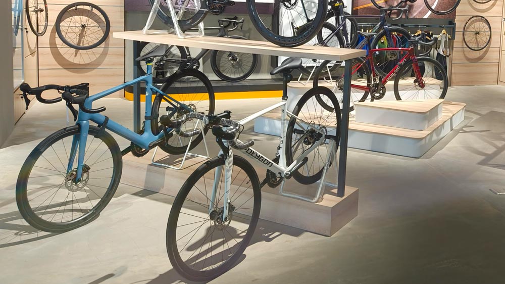 Choosing The Right Road Bike In A Bike Shop