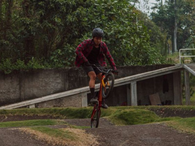 Performing The Razor Bmx On The Track