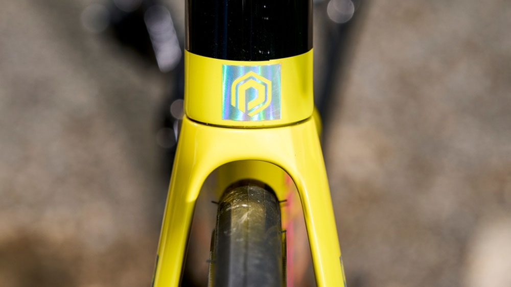  The Helios A0 Axs Wide Tire Clearance