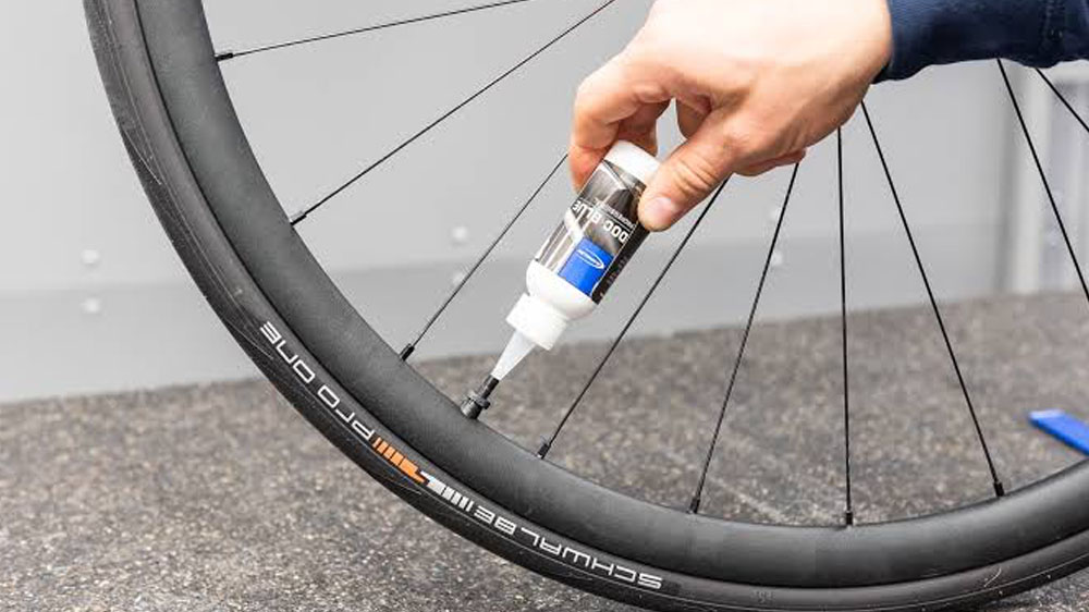 A Road Bike Tubeless Tire