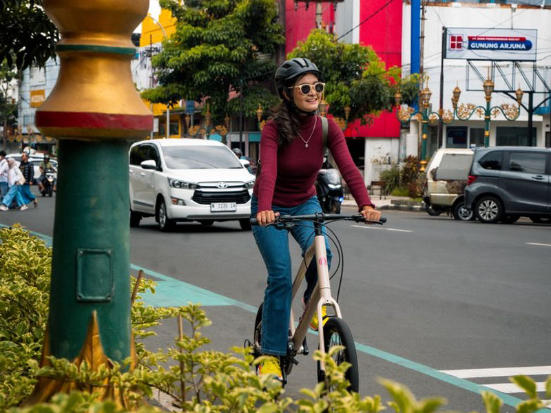 Urban Cycling With Polygon City Bikes