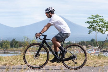 Plg-Gravel Biking Posture-Header Gravel Biking Posture