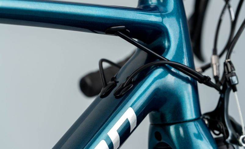 Strattos S4 Green Details Internal Routing