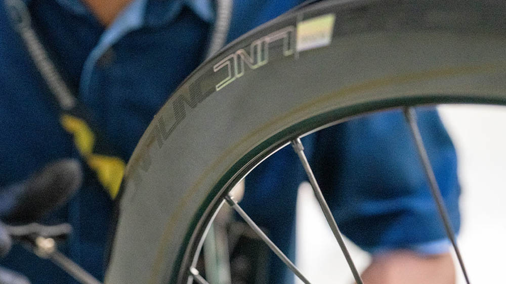 Carbon Road Bike Wheelset Improved Aerodynamics