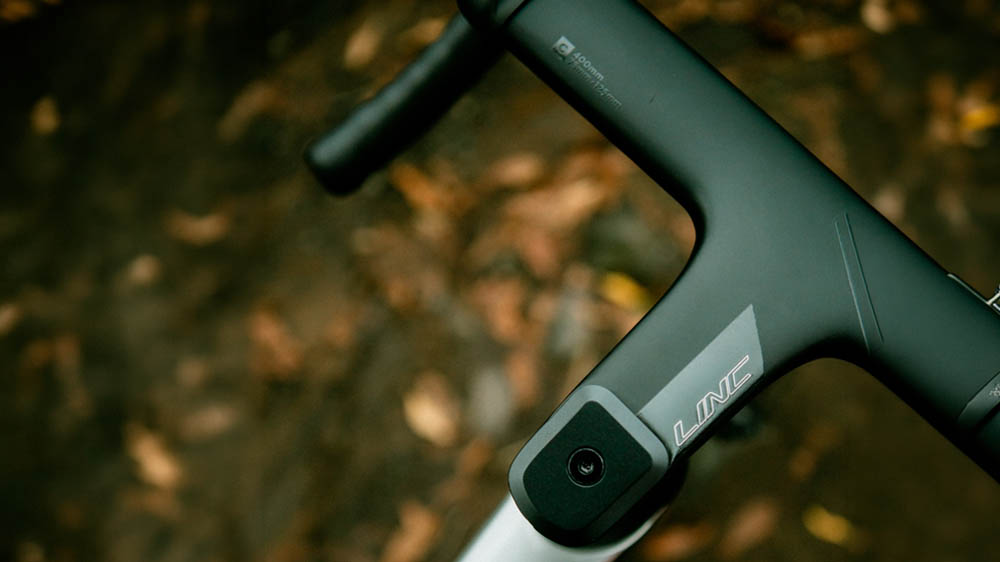 Semi-Integrated Cockpit On Strattos C Road Bike